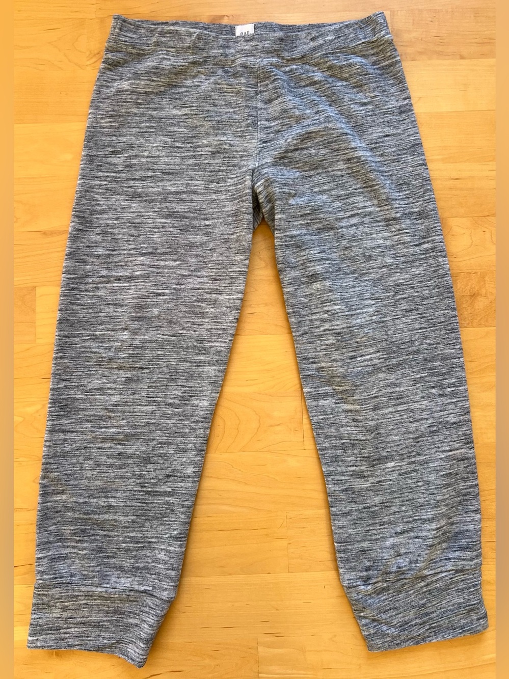 GAP Gray Heather Women’s Capri